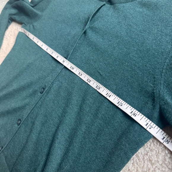 Banana Republic Forever Classic Crewneck Cardigan XS - Picture 9 of 17